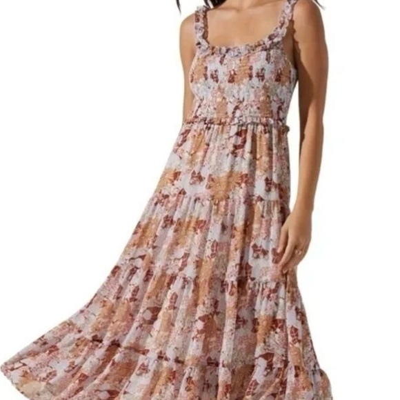 Astr Dresses & Skirts - Astr Floral Print Maxi Smocked Dress in Pink and Brown Size M